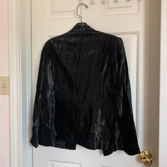 Black Blazer - Picture 2 of 4
